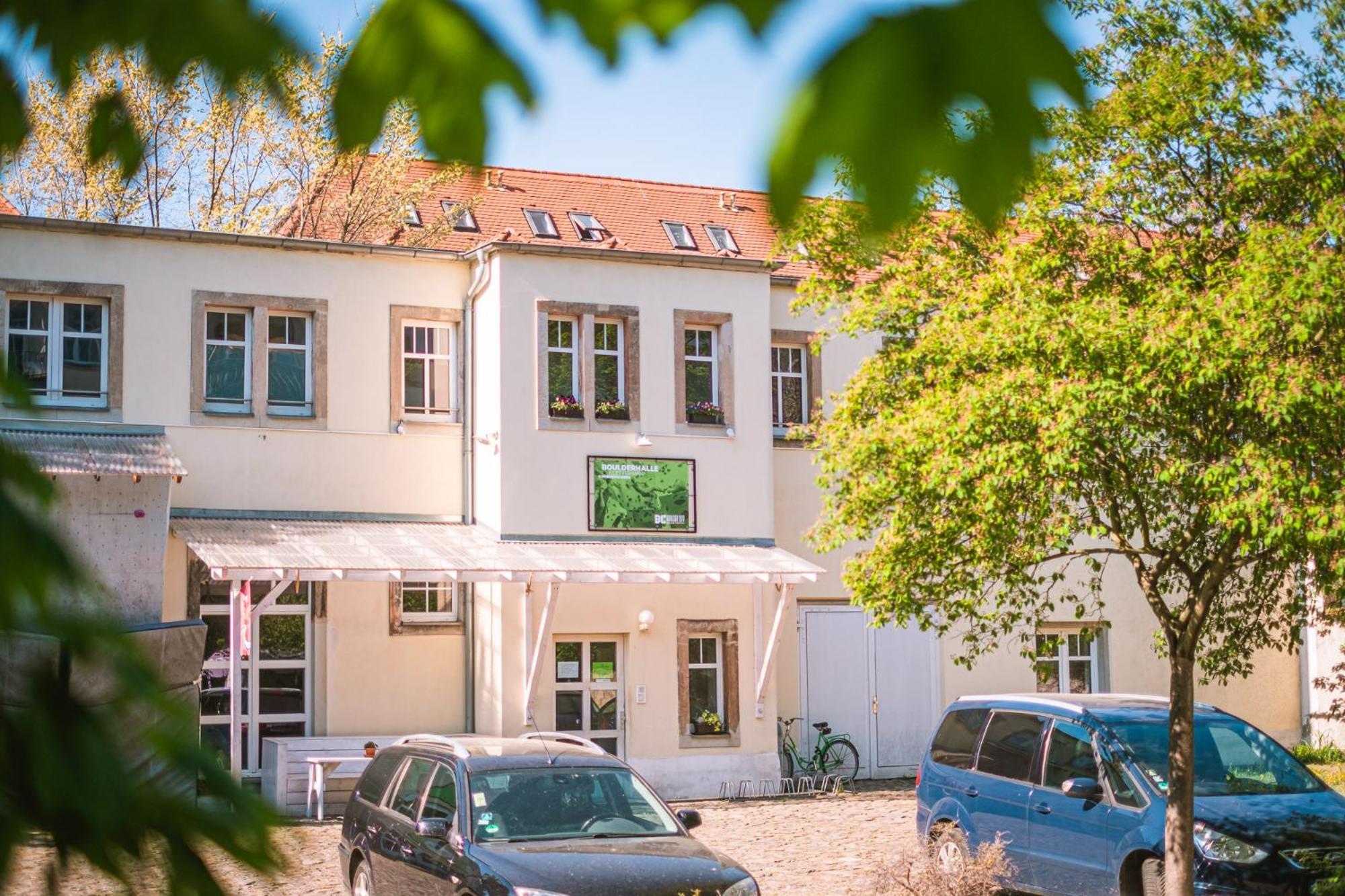 Helle Ferienwohnung Im Hinterhof Drezno Zewnętrze zdjęcie